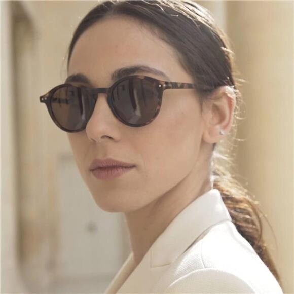 Polarized Round Sunglasses, Stylish Sunglasses for Men and Women Retro Classic
